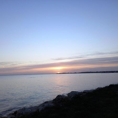Maison La Flotte Face A La Mer ภายนอก รูปภาพ